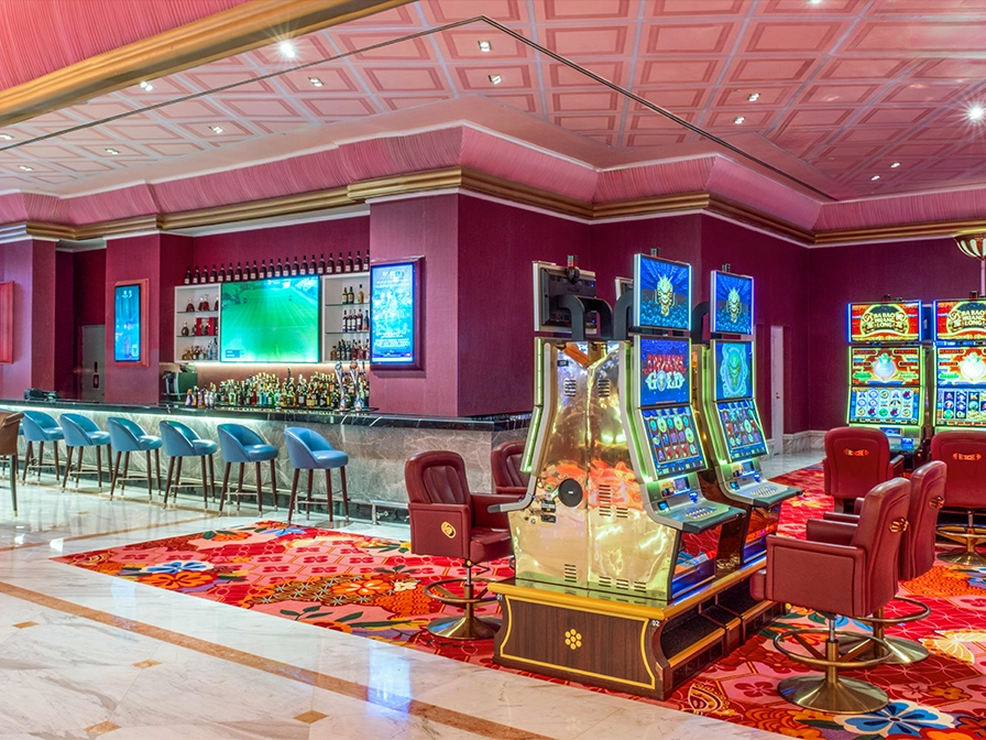 Sportsbar Interior Deals Lightbox 1